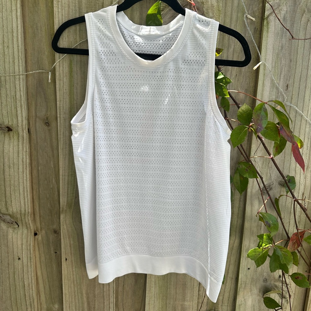 Lululemon Uncovered White Sleeveless Women's Muscle Tank